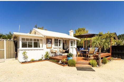 Photo of property in 12 Rotten Row, Waikuku Beach, 7473