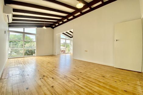 Photo of property in 12 Gardiner Grove, Mangere East, Auckland, 2024