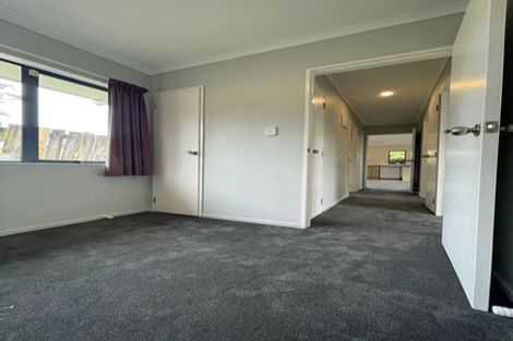 Photo of property in 226 Henderson Valley Road, Henderson, Auckland, 0612