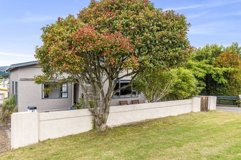 Photo of property in 47 Bluegum Road, Paraparaumu Beach, Paraparaumu, 5032
