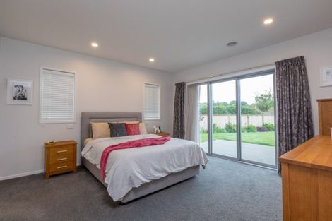 Photo of property in 67 Waipunahau Road, Waikanae, 5036