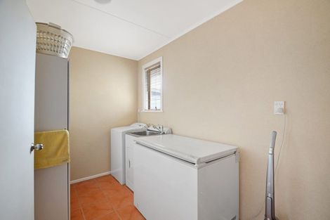 Photo of property in 10 Wera Street, Hawera, 4610