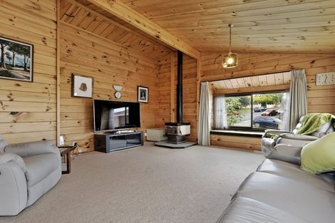 Photo of property in 172 Wiseley Road, West Harbour, Auckland, 0618