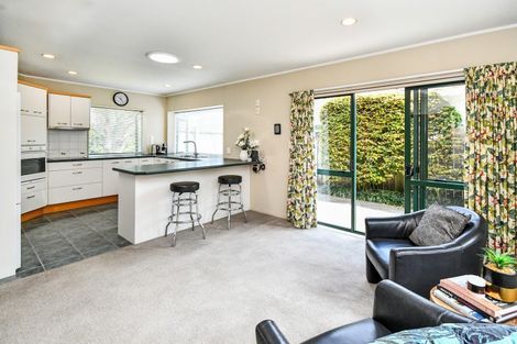 Photo of property in 91 Rushgreen Avenue, Pahurehure, Papakura, 2113