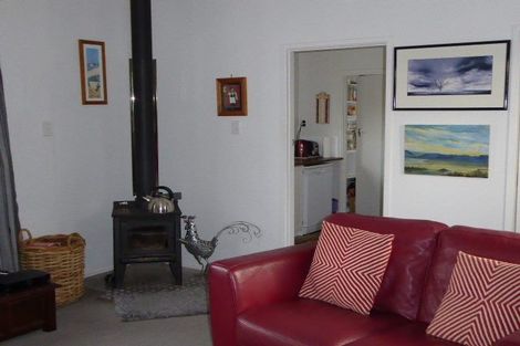 Photo of property in 11 Bevan Street, Woodville, 4920