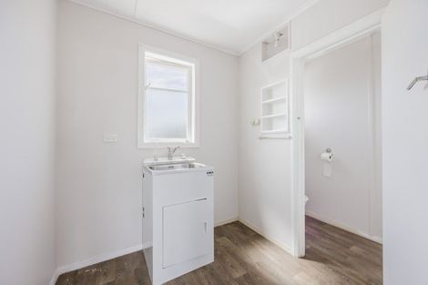 Photo of property in 12 Woburn Street, Waipukurau, 4200