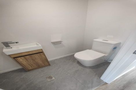 Photo of property in 8 Kautawa Lane, Massey, Auckland, 0614