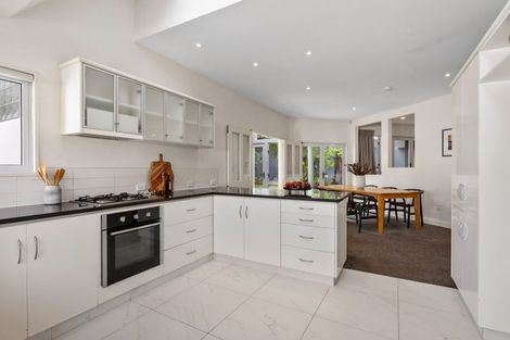 Photo of property in 19 Enticott Place, Huntsbury, Christchurch, 8022