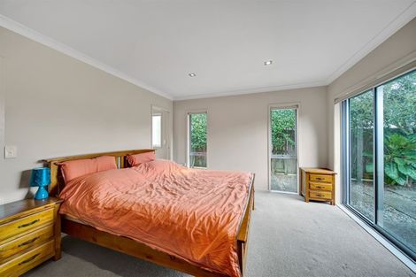 Photo of property in 8 Dolphin Parade, Bell Block, New Plymouth, 4312