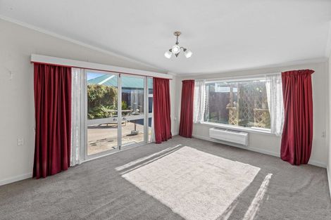 Photo of property in 10/93 Racecourse Road, Sockburn, Christchurch, 8042