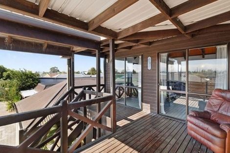 Photo of property in 17 Seymour Street, Hornby, Christchurch, 8042