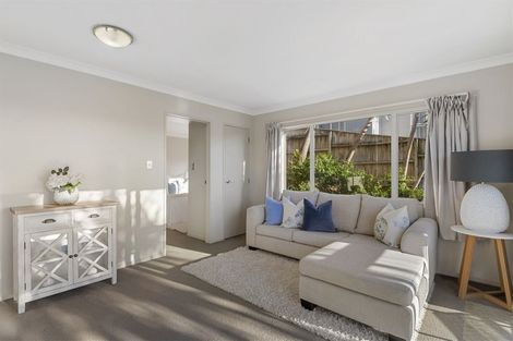 Photo of property in 9 Kittiwake Drive, Schnapper Rock, Auckland, 0632