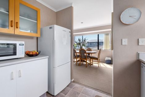 Photo of property in 5 Finlowe Way, Otumoetai, Tauranga, 3110