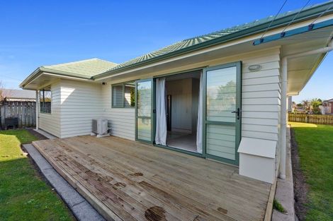 Photo of property in 6 Waihurihia Street, Otaki, 5512