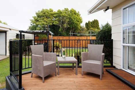 Photo of property in 39 Somerset Crescent, Highbury, Palmerston North, 4412