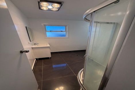 Photo of property in 36 Rathgar Road, Henderson, Auckland, 0610