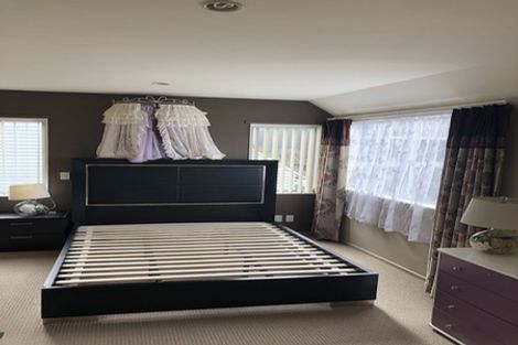 Photo of property in 14a Bracken Road, Newlands, Wellington, 6037