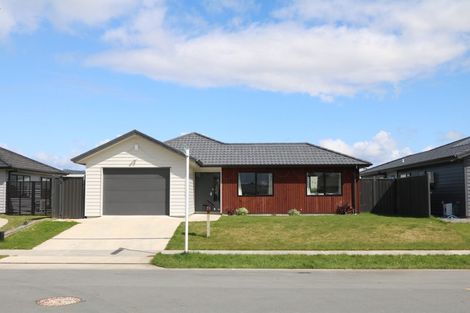 Photo of property in 55 Buddle Road, Wallaceville, Upper Hutt, 5018