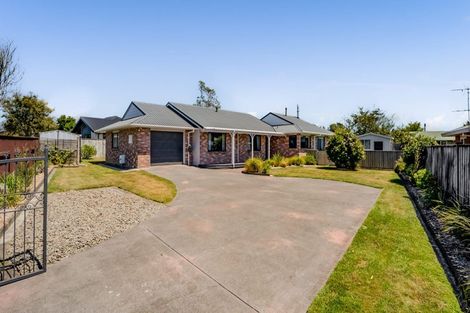 Photo of property in 30 Nikau Street, Inglewood, 4330