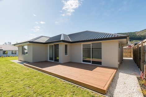 Photo of property in 16 Tarn Close, Richmond, 7020