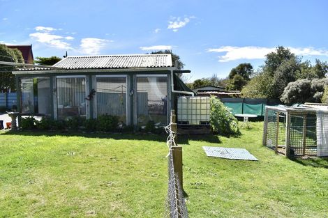 Photo of property in 28 Sarah Street, Waikawa Beach, Levin, 5573