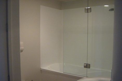 Photo of property in Shelley Bay Terraces, 1/61 Maupuia Road, Maupuia, Wellington, 6022