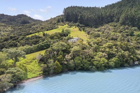 Photo of property in 225 Okura Bay Road, Totara North, Kaeo, 0479