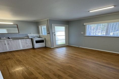 Photo of property in 613 Swanson Road, Swanson, Auckland, 0612