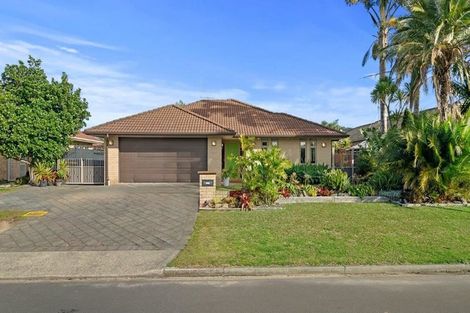 Photo of property in 32 Tomika Crescent, Papamoa Beach, Papamoa, 3118