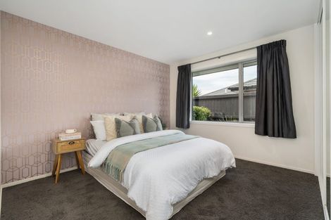Photo of property in 40 Brockelbank Drive, Kaiapoi, 7630