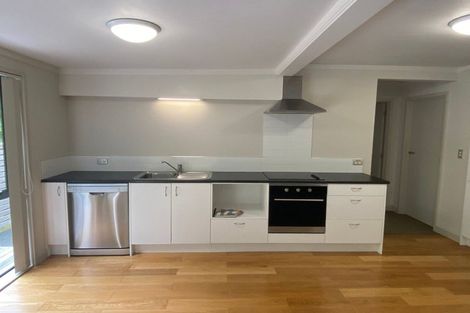 Photo of property in 9 Nottingham Place, Northcross, Auckland, 0630