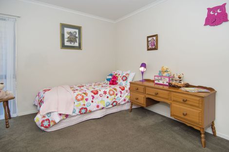 Photo of property in 25 Hawk Place, Welcome Bay, Tauranga, 3112