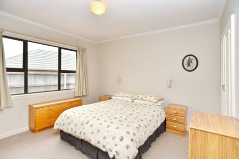 Photo of property in 72 Racecourse Road, Sockburn, Christchurch, 8042