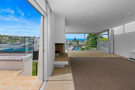 Photo of property in 1/27 Prospect Terrace, Milford, Auckland, 0620