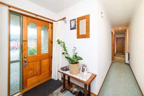 Photo of property in 9 Edgecombe Court, Roslyn, Palmerston North, 4414