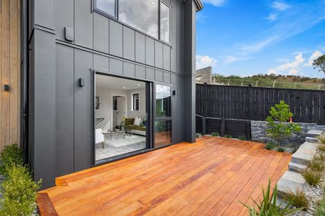 Photo of property in 7 Halcyon Bay Lane, Wainui, 0992