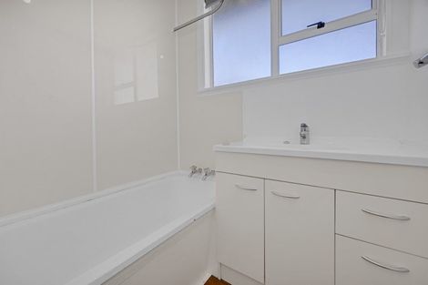 Photo of property in 22 Whitcombe Road, Opunake, 4616
