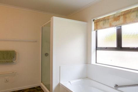 Photo of property in 13 Walnut Grove, Whakatane, 3120