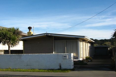 Photo of property in 157 Marine Parade, New Brighton, Christchurch, 8083