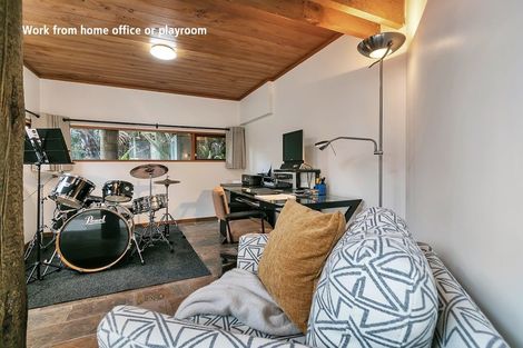 Photo of property in 72 Brigantine Drive, Beach Haven, Auckland, 0626