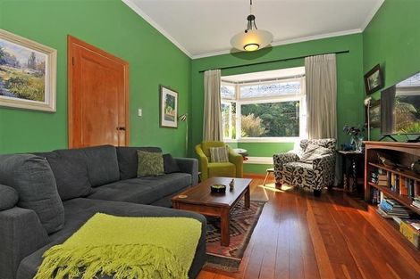 Photo of property in 35 Dorking Road, Brooklyn, Wellington, 6021