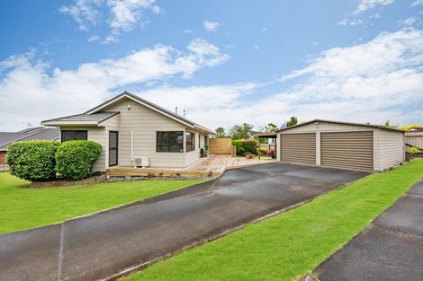 Photo of property in 4 Destino Court, Conifer Grove, Takanini, 2112