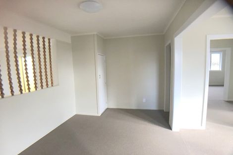 Photo of property in 8 Binsted Road, New Lynn, Auckland, 0600