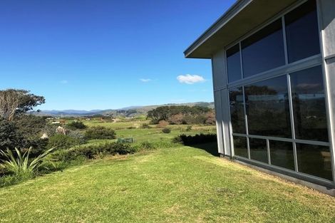 Photo of property in 29 Sandown Road, Te Horo Beach, Otaki, 5581