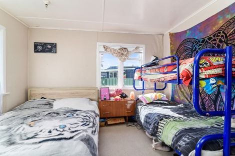 Photo of property in 8a Farnworth Avenue, Holdens Bay, Rotorua, 3010