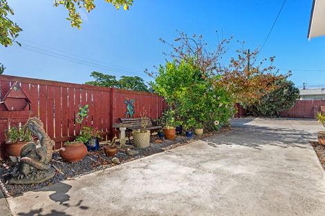 Photo of property in 2 Bulli Street, Riverdale, Gisborne, 4010