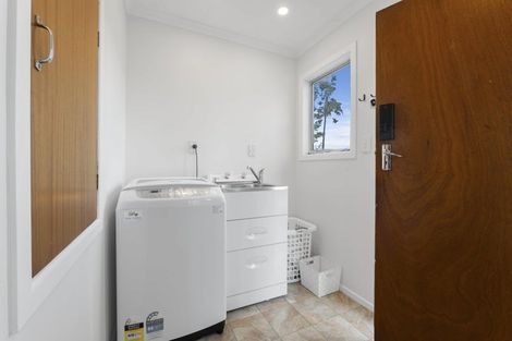 Photo of property in 2319 Mountain Road, Tariki, Inglewood, 4390