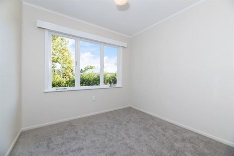 Photo of property in 4 Longburn Road, Henderson, Auckland, 0610