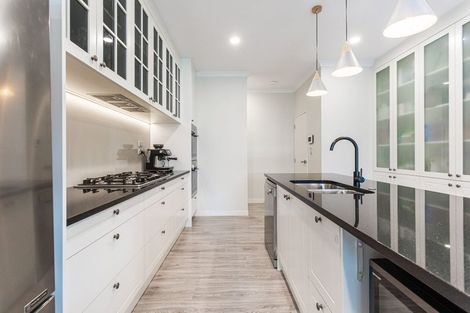 Photo of property in 6 Kahika Grove, Huapai, Kumeu, 0810