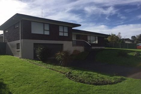 Photo of property in 6 Steeple Rise, Pakuranga, Auckland, 2010